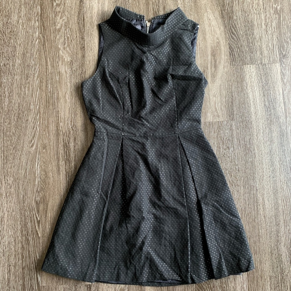 FOREVER 21 MOD STYLE DRESS